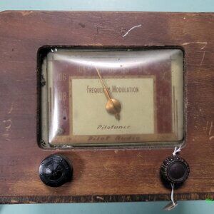 Pilot FM Tuner Model T-601 Table Top Vintage Radio